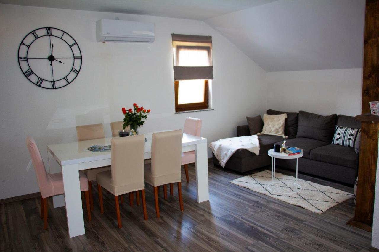 Apartamento Timeless Gospić Exterior foto